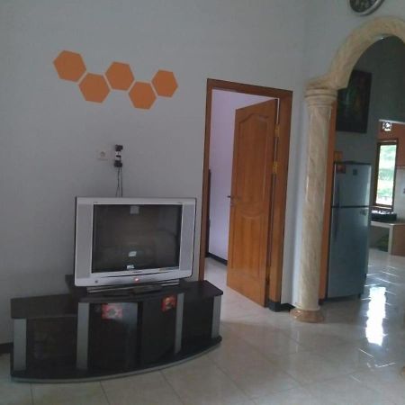 Villa Trijaya Batu  Dış mekan fotoğraf