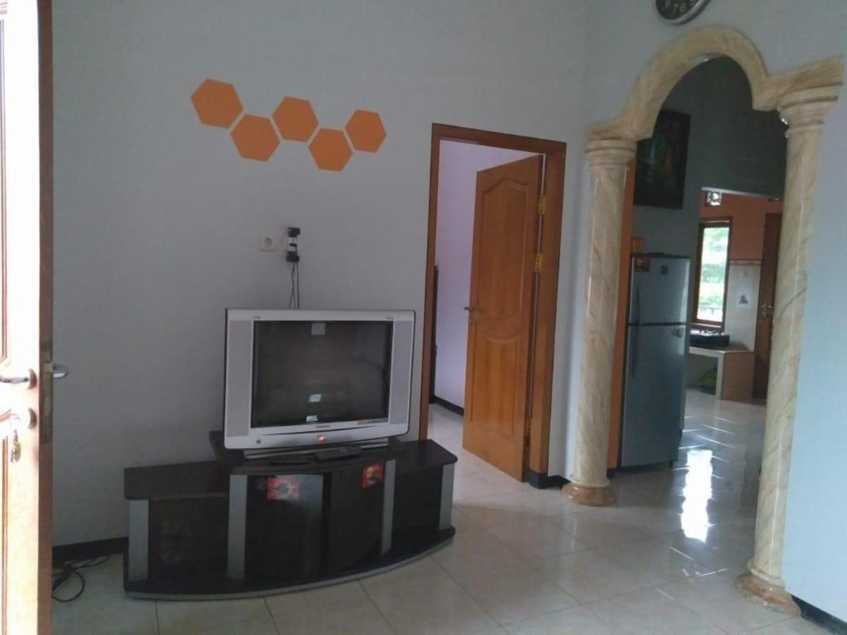Villa Trijaya Batu  Dış mekan fotoğraf